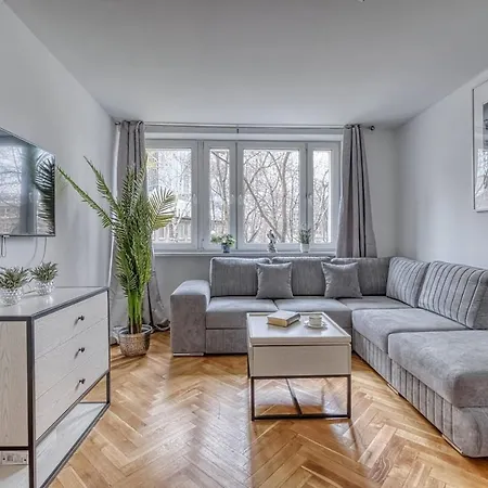 3beds In Citycenter Fast Wifi アパート ワルシャワ